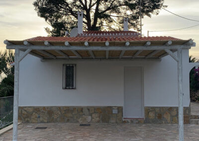 Pérgola Redonda con Techo